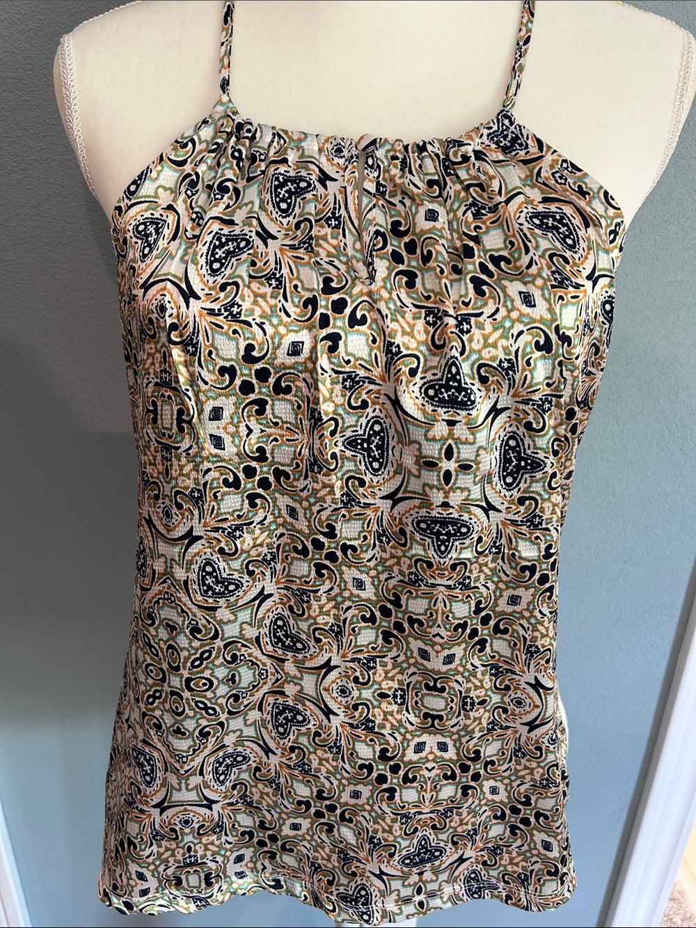 EUC The Limited Halter tank top wspaghetti straps Off-White navy, teal & org SzM